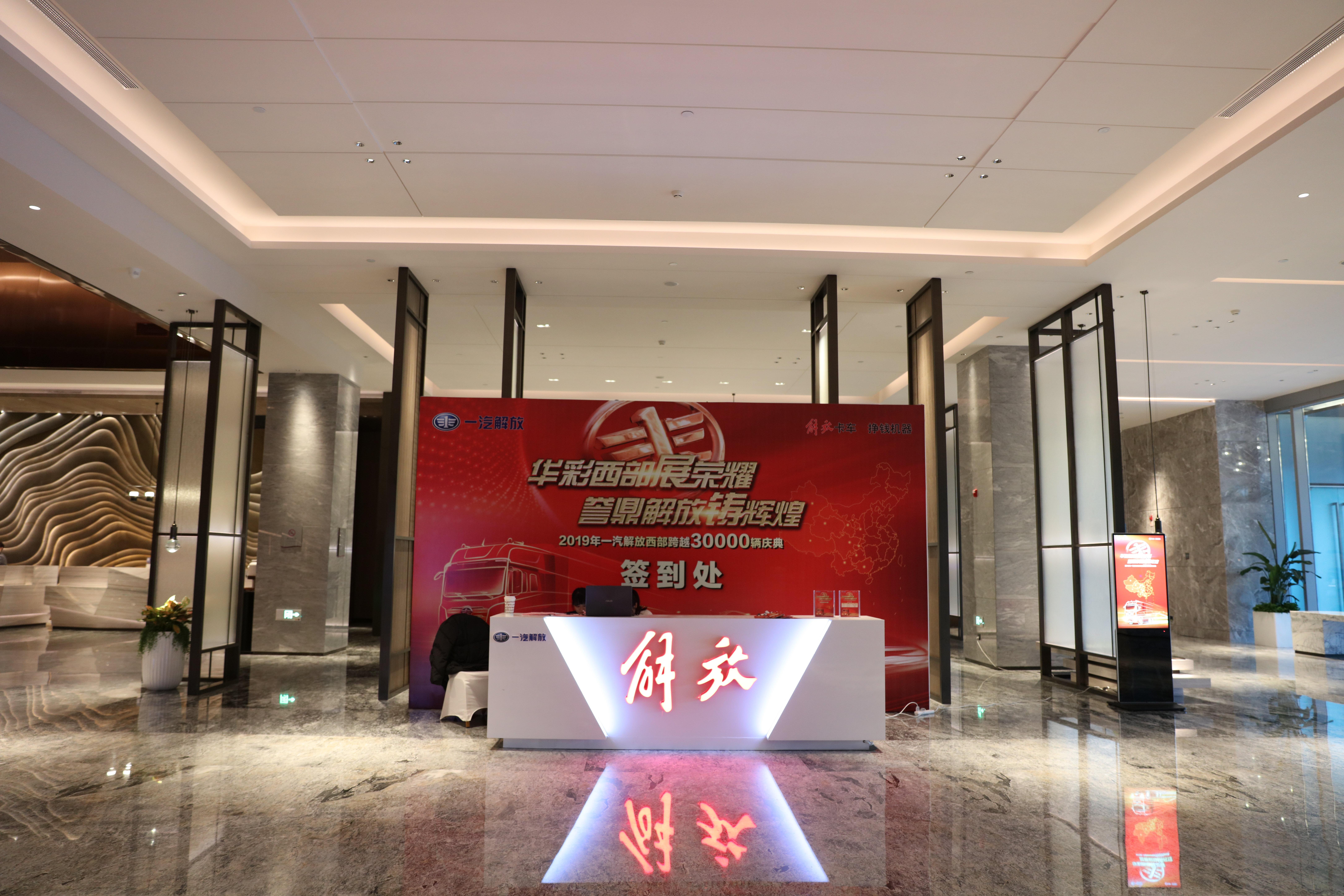Crowne Plaza Nanning City Center By Ihg Bagian luar foto